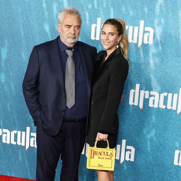 Luc Besson est venu avec Sarah Saldma, à l'avant-première de son film Dracula à Los Angeles ! 

Hollywood, CA L'avant-première de 'Dracula' a eu lieu au TCL Chinese Theater à Hollywood, Californie.
Photo : Backgrid USA / Bestimage