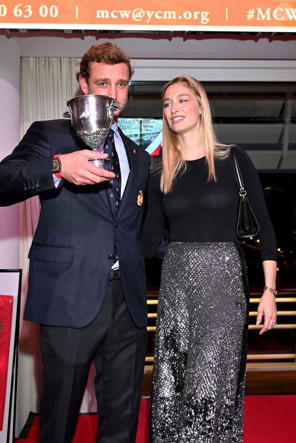 Pierre Casiraghi et sa femme Béatrice Borroméo durant la cérémonie d'intronisation des nouveaux membres du Yacht Club de Monaco ainsi que la remise des YCM Awards-Trophée Credit Suisse 2025, présidé par le prince Albert II de Monaco, le 16 décembre 2025, au Yacht Club de Monaco. Le titre de "régatier du Y.C.M. de l'année 2025" a été remporté par Pierre Casiraghi. Ce sont les membres du Club qui ont voté et choisi entre plusieurs régatiers. © Bruno Bebert / Bestimage