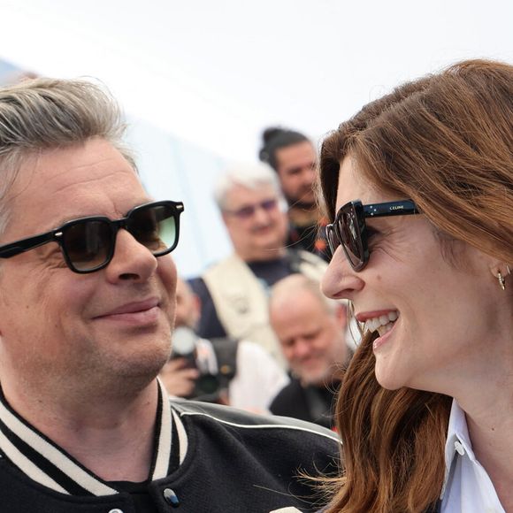 Benjamin Biolay et Chiara Mastroianni - Photocall du film "Marcello Mio" (Compétition) lors du 77ème Festival International du Film de Cannes (14 - 25 mai 2024), le 22 mai 2024. 
© Jacovides / Moreau / Bestimage