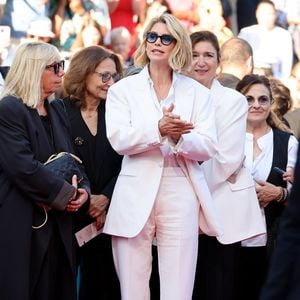 L'actrice reconnaît aussi que le piano est à la fois un refuge et un instrument particulièrement exigeant.

Alice Taglioni - Montée des marches du film « Histoires de la nuit » lors du 79ème Festival International du Film de Cannes, le 22 mai 2026. © Jacovides-Moreau / Bestimage