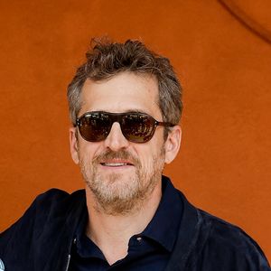 C'est une première et c'est à Roland Garros qu'elle a eu lieu.

Guillaume Canet et son fils Marcel au village lors des Internationaux de France de Tennis de Roland Garros, à Paris, France. © Cyril Moreau/Bestimage