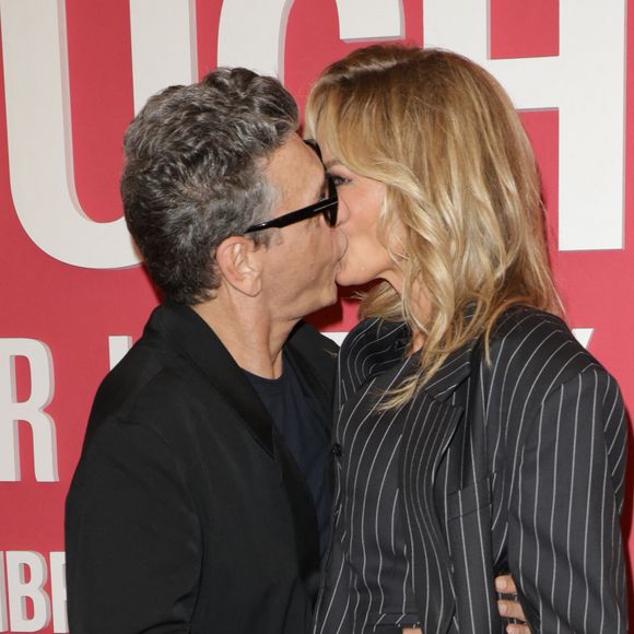 Marc Lavoine et Adriana Karembeu au photocall du "concerto pour la paix" de Omar Harfouch au Théâtre des Champs-Elysées à Paris le 18 septembre 2024. © Coadic Guirec / Bestimage