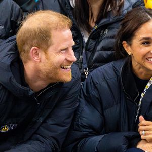 Le prince Harry, duc de Sussex, et Meghan Markle, duchesse de Sussex, ont été aperçus au Hillcrest Recreation Centre au Canada, soutenant le curling en fauteuil roulant lors des Invictus Games Vancouver Whistler 2025, le 09 février 2025. ©Backgrid USA / Bestimage