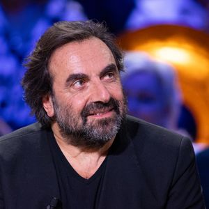 Le soir même, il a parcouru cinq kilomètres à pied avec des amis pour la retrouver.

André Manoukian lors de l'enregistrement de l'émission "La Boîte à secrets", présentée par F.Bollaert sur France 3, dans les studios du Lendit à Saint-Denis, France. © Cyril Moreau/Bestimage