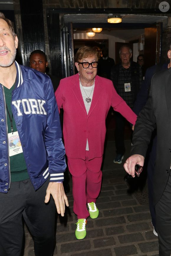 Londres, ROYAUME-UNI - Une soirée avec Elton John et Brandi le 26/03/2025.



Photo : Backgrid UK/ Bestimage