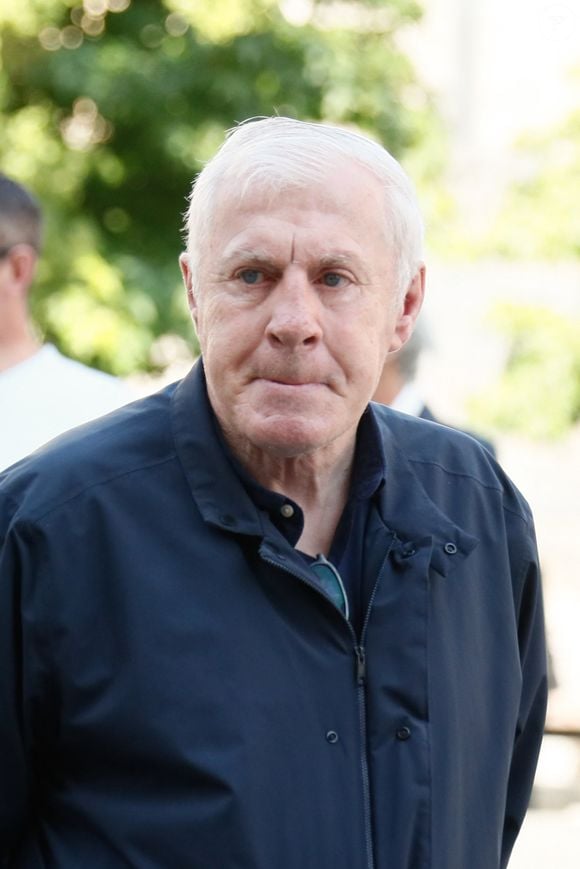 Luis Fernandez - Arrivées aux obsèques de Jean Tiberi, maire de Paris de 1995 à 2001 en l'église Saint-Etienne-du-Mont à Paris le 3 juin 2025. © Christophe Clovis / Bestimage