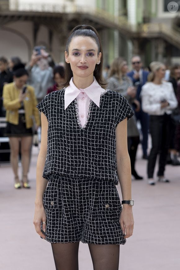 Charlotte Le Bon au Front Row du défilé de mode féminine Chanel printemps-été 2025 lors de la Fashion Week de Paris (PFW), au Grand Palais, à Paris, France, le 1er october 2024. © Olivier Borde/Bestimage
