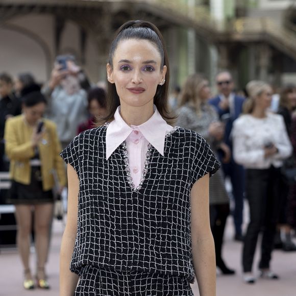 Charlotte Le Bon au Front Row du défilé de mode féminine Chanel printemps-été 2025 lors de la Fashion Week de Paris (PFW), au Grand Palais, à Paris, France, le 1er october 2024. © Olivier Borde/Bestimage
