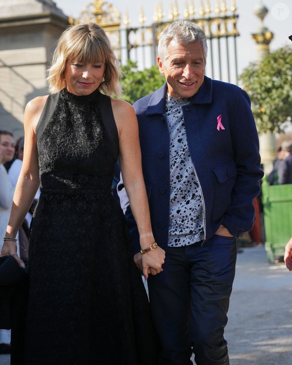 Comme elle, de nombreuses stars ont élu domicile à Montmatre, à l'instar de Nagui et sa femme Mélanie Page. 

Nagui et sa femme Mélanie Page assistant au défilé Christian Dior Womenswear Spring/Summer 2026 dans le cadre de la semaine de la mode à Paris le 1er octobre 2025 à Paris, France.  Photo par Lucia Sabatelli / Bestimage