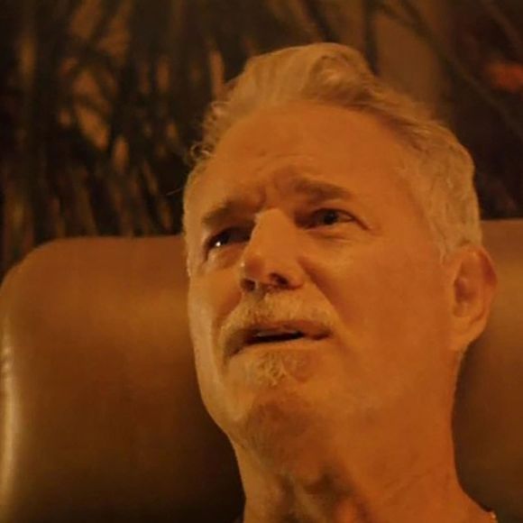 L'apparition de l'acteur a été très émouvante.


Eric Dane joue le rôle d'un pompier héroïque luttant contre la maladie de Charcot dans "Brilliant Minds". Photo par Backgrid UK/ Bestimage