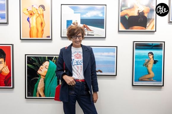 Exclusif - Inès de la Fressange - Vernissage du photographe de Gilles Bensimon à la galerie Oana Ivan à Paris le 1er octobre 2025. © Benjamin Babiz / Bestimage