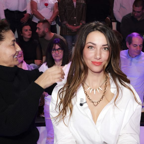 Exclusif - Soraya Meziane, Delphine Wespiser, sur le plateau de "Tout Beau, Tout N9uf - TBT9" présenté par C.Hanouna, et diffusé en direct sur W9, Paris, France, le 21 janvier 2026. © Jack Tribeca / Bestimage