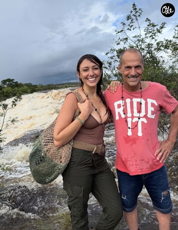 Delphine Wespiser et Roger en voyage - Instagram @wespiserd