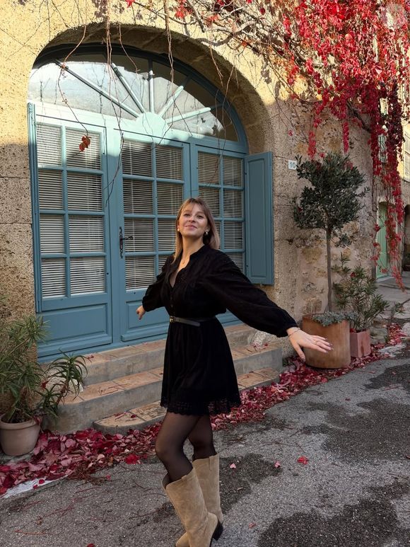 Julia (ex de Ludovic de "L'amour est dans le pré" saison 19) en séance photos ©Instagram - julia_adp19