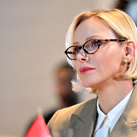 La princesse Charlène de Monaco assiste à la présentation de la saison 2026-2027 et des grandes échéances futures de la Fédération Monégasque de Rugby au Monte Carlo Bay, à Monaco, le 7 octobre 2026.  © Claudia Albuquerque / Bestimage