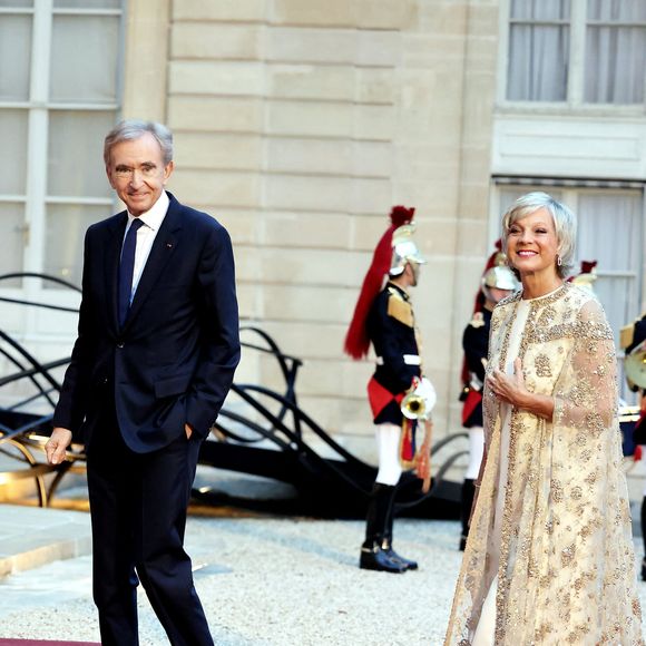 Bernard Arnault et sa femme Hélène Mercier-Arnault arrivant au dîner d'état au palais de l'Elysée à Paris en l'honneur de la visite du roi et de la reine de Belgique en France le 14 octobre 2024.

© Dominique Jacovides / Bestimage