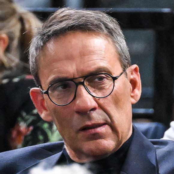 Julien Courbet est en deuil.

Julien Courbet - People dans les tribunes de la demi-finale de l'Open Rolex Paris Masters à l'Accor Arena entre N. Djokovic contre A. Rublev. © Matthieu Mirville/Bestimage