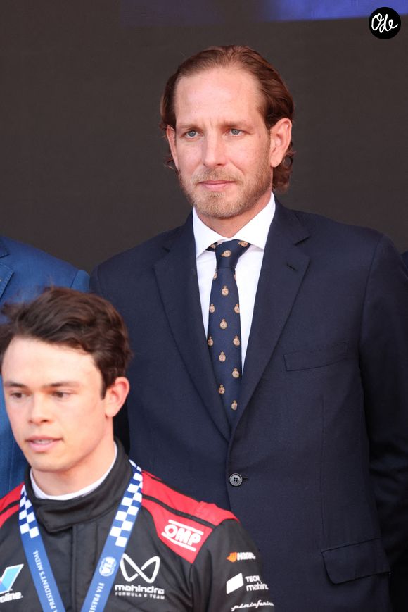 Andrea Casiraghi, fils de la Princesse Caroline de Monaco, et son épouse Tatiana étaient présents au 2026 Monaco E-Prix, pour passer un moment en famille dans les tribunes avec leurs trois enfants, Sacha, Maximilian, et India. Andrea Casiraghi et Tatiana Casiraghi sont également montés sur le podium pour remettre le trophée à Nyck De Vries de Mahindra Racing, le 16 mai 2026, à Monaco. Photo by JC Vinaj/ABACAPRESS.COM