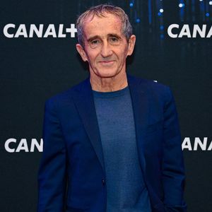 Formule 1 L'ancien pilote Alain PROST pose pour une photo avant la première projection du documentaire Alain PROST au Cinéma Elysee Biarritz le 2 décembre 2024 à Paris, France. Photo par Baptiste Fernandez/Icon Sport/ABACAPRESS.COM