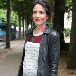 Mazarine Pingeot - People arrivent à l'enregistrement de l'émission "Vivement Dimanche" à Paris le 30 avril 2014. Denis Guignebourg / Bestimage