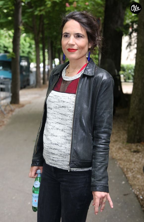 Mazarine Pingeot - People arrivent à l'enregistrement de l'émission "Vivement Dimanche" à Paris le 30 avril 2014. Denis Guignebourg / Bestimage