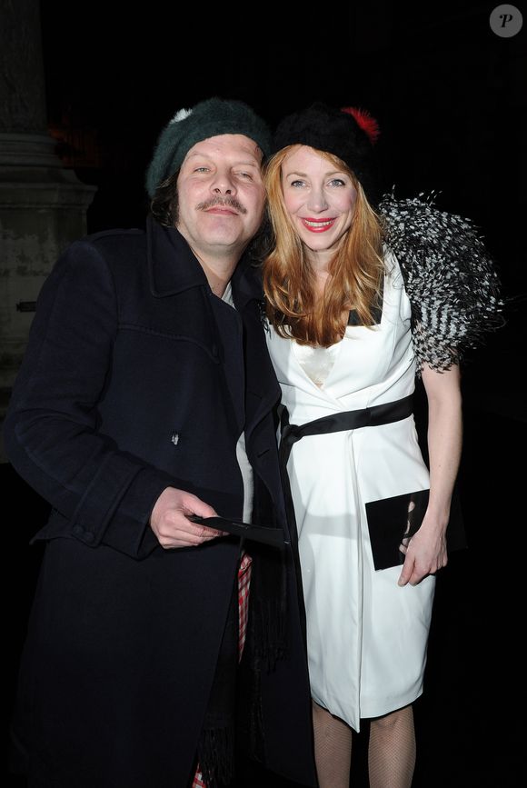 Philippe Katerine et Julie Depardieu au défilé Etam lingerie printemps été 2012 à l'ecole des beaux arts. Crédit Guillaume Gaffiot /Bestimage