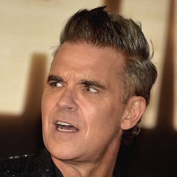 Robbie Williams célèbre ses 51 ans. 
Rome, ITALIE - Robbie Williams assiste au tapis rouge du film "Better man" à Rome avec le réalisateur Michael Gracey
©Backgrid UK/ Bestimage