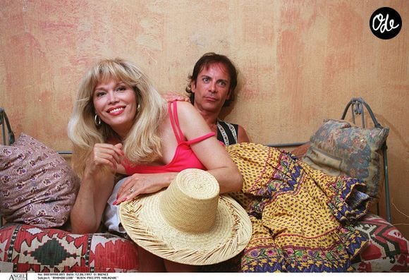 Archives — Amanda Lear et Alain-Philippe Malagnac à Saint-Rémy-de-Provence.