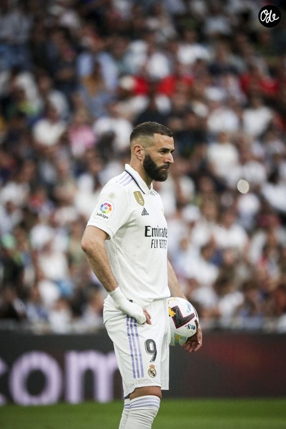 Karim Benzema très ému lors de son dernier match avec le Real Madrid au stade Santiago Bernabeu, le 4 juin 2023.