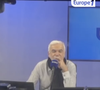 Interloqué, Pascal Praud a demandé à Caroline si elle avait pu avoir la péridurale, mais elle a répondu : "Je l'ai fait vraiment à l'ancienne, je n'ai pas eu le choix".

Capture écran d'"Europe 1".