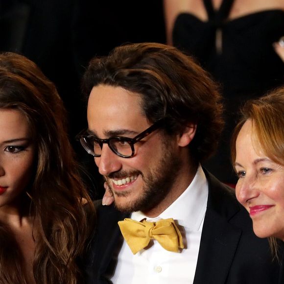 Ségolène Royal, son fils Thomas Hollande et sa compagne Emilie Broussouloux - Montée des marches du film "You Were Never Really Here" lors du 70ème Festival International du Film de Cannes. Le 27 mai 2017. © Borde-Jacovides-Moreau/Bestimage