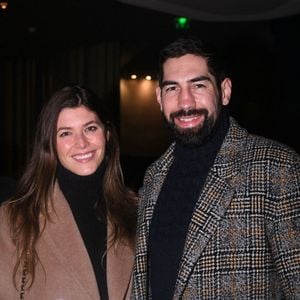 Des vacances de rêve que Nikola Karabatic a partagé avec ses abonnés dans une publication Instagram ce jeudi 13 août.
Nikola Karabatic et sa femme Geraldine Pillet dans les loges du Parc des Princes à Paris le 15 février 2022.
© Rachid Bellak/Bestimage