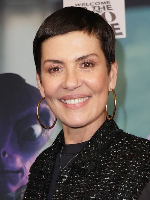 Cristina Cordula prise en charge avant de partir en vacances en Corse : on sait ce qu’il s’est passé