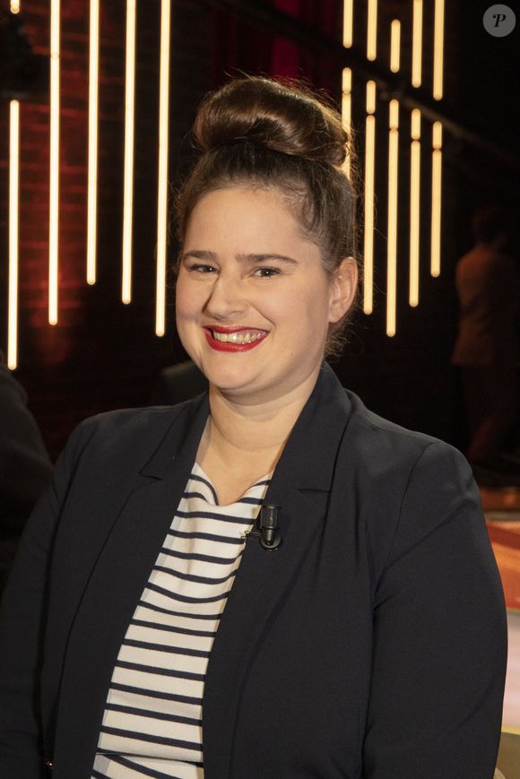 Exclusif - Élodie Poux en backstage de l'enregistrement de l'émission "On Est En Direct" (OEED), présentée par L.Ruquier, le 6 mars.

Photo : Jack Tribeca / Bestimage