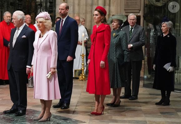 Le roi Charles III d'Angleterre et Camilla Parker Bowles, reine consort d'Angleterre, Le prince William, prince de Galles, et Catherine (Kate) Middleton, princesse de Galles, La princesse Anne, - La famille royale d'Angleterre célèbre le 76ème Commonwealth Day à l'abbaye de Westminster à Londres le 10 mars 2025. Julien Burton / Bestimage