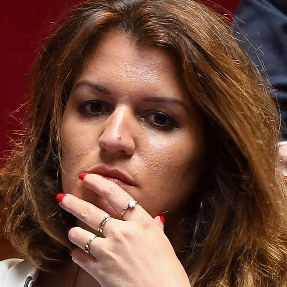 Marlène Schiappa (tatouage poignet gauche), secrétaire d'Etat, chargée de l’Économie sociale et solidaire et de la Vie associative - Séance de questions au gouvernement à l'Assemblée Nationale à Paris le 11 avril 2023. © Lionel Urman / Panoramic / Bestimage