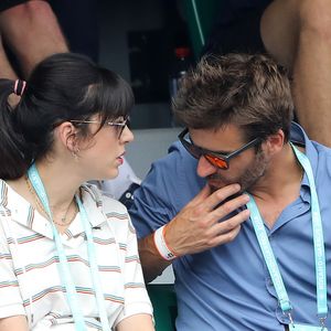 Nolwenn Leroy et son compagnon Arnaud Clément dans les tribunes des Internationaux de France de Tennis de Roland Garros à Paris, le 10 juin 2018. © Dominique Jacovides - Cyril Moreau/Bestimage