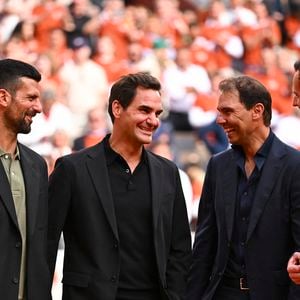 Novak Djokovic, Roger Federer, Rafael Nadal et Andy Murray - Hommage à Rafael Nadal lors des Internationaux de France de Tennis de Roland Garros 2025, sur le court Philippe-Chatrier au Complexe Roland-Garros à Paris, France, le 25 mai 2025. © Corinne Dubreuil/Pool FFT/Bestimage