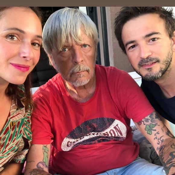Renan Luce et Lolita Séchan ont été mariés pendant plusieurs années.

Renaud, Lolita Séchan et Renan Luce sur Instagram.