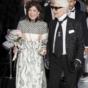 La princesse Caroline de Hanovre et Karl lagerfeld - Arrivées - 63ème Bal de la Rose sur le thème de la Sécession Viennoise, imaginé par K.Lagerfeld au profit de la Fondation Princesse Grace dans la Salle des Etoiles au Sporting Monte Carlo à Monaco, le 18 mars 2017. Luc Castel / Palais Princier / SBM via Bestimage