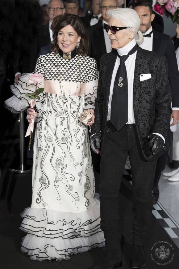 La princesse Caroline de Hanovre et Karl lagerfeld - Arrivées - 63ème Bal de la Rose sur le thème de la Sécession Viennoise, imaginé par K.Lagerfeld au profit de la Fondation Princesse Grace dans la Salle des Etoiles au Sporting Monte Carlo à Monaco, le 18 mars 2017. Luc Castel / Palais Princier / SBM via Bestimage