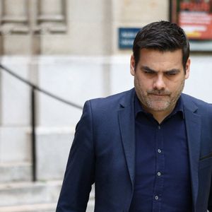 Matthieu Lartot lors de la cérémonie d'enterrement de Daniel Bilalian à l'église Saint-Pierre de Neuilly-sur-Seine, près de Paris, France, le 22 mai 2025. Photo by Firas Abdullah/ABACAPRESS.COM