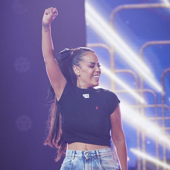 Exclusif - Amel Bent lors de l’enregistrement de l’émission “Les stars s’unissent pour le Sidaction” au théâtre Marigny à Paris, France, le 11 mars 2025. L’émission sera diffusée en prime le 22 mars sur France 2. © Guirec-Moreau/ Bestimage