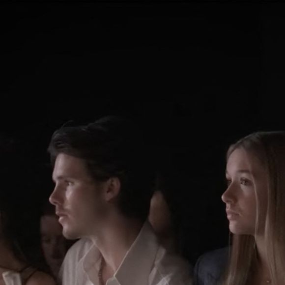 "Quand on s'est rencontrés elle était plus riche que moi, elle a acheté notre première maison. Elle vivait mal le fait de devoir me dire : 'On a besoin de plus d'argent, l'entreprise a besoin de plus d'argent'."

Une bande-annonce pour une série documentaire sur l'ancienne Spice Girl devenue créatrice de mode Victoria Beckham a été diffusée sur Netflix @JLPPA / Bestimage