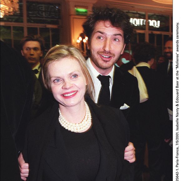 © Rachid Ait M'Bareck/ABACA. 25642-1. Paris-France, 7/5/2001. Isabelle Nanty et Edouard Baer à la cérémonie des Molières.