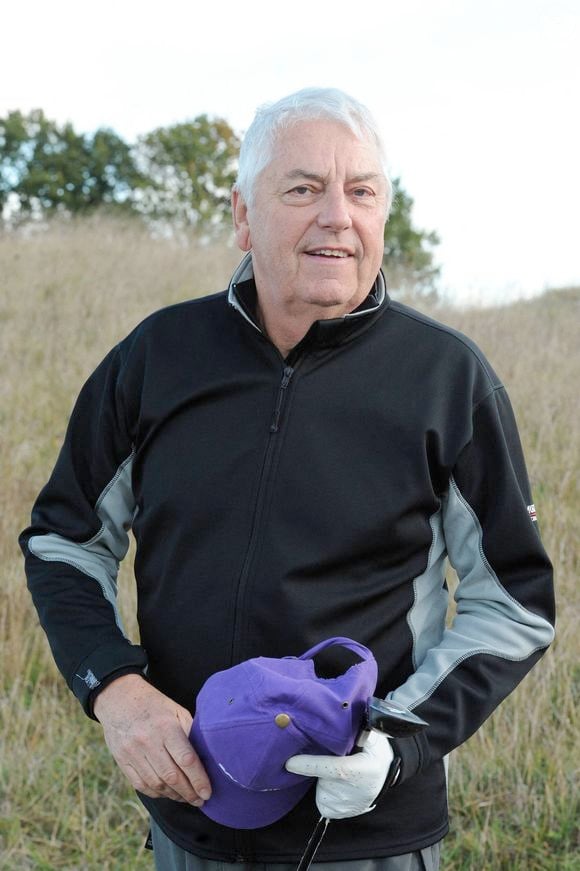 Au fil de l’entretien, Charles Biétry aborde plusieurs sujets sensibles, notamment son combat contre la maladie de Charcot et ses réflexions sur la fin de vie.

Charles Biétry joue au golf lors du tournoi Novotel Celebrity au Golf National de Guyancourt près de Paris, France, le 16 octobre 2010. Photo par Giancarlo Gorassini/ABACAPRESS.COM