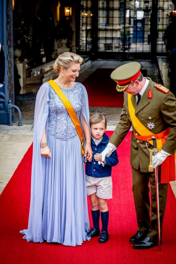 Le grand-duc Guillaume de Luxembourg, la grande-duchesse Stéphanie de Luxembourg (de Lannoy), le prince Charles Jean Philippe Joseph Marie Guillaume : célébrations à l'occasion du changement de souverain au Luxembourg, première journée à Luxembourg-Ville, Luxembourg, 3 octobre 2025.
Photo : Dana Press / Bestimage