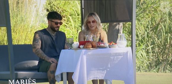 Laury et Anthony dans "Mariés au premier regard".