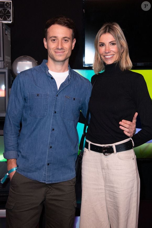 “Ça, mais jamais ça n’arrive au Pays basque ! Ils vous voient venir à 100 m, ils s’arrêtent, ils freinent, ils sont contents de vous laisser passer”, a-t-il expliqué.

Exclusif - Hugo Clément et Alexandra Rosenfeld à la soirée de lancement de Diverto au Trianon à Paris, France, le 11 janvier 2023. Photo par Aurore Marechal/ABACAPRESS.COM