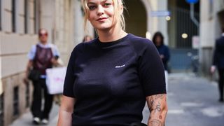 À un mois de l’Eurovision, Louane se soumet à une interdiction : "C’est hyper toxique"
